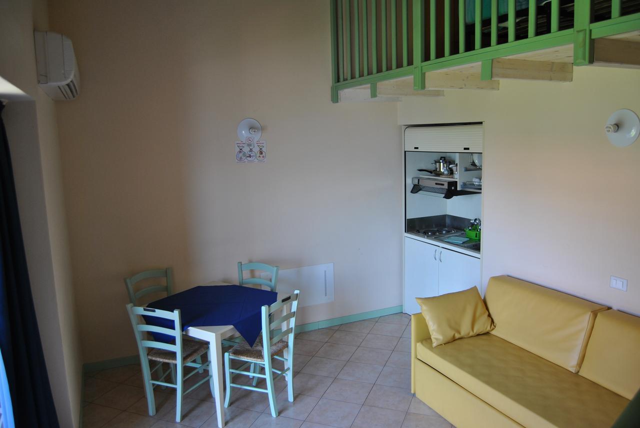 Residence Oasi Del Viandante Lake Como Exterior photo